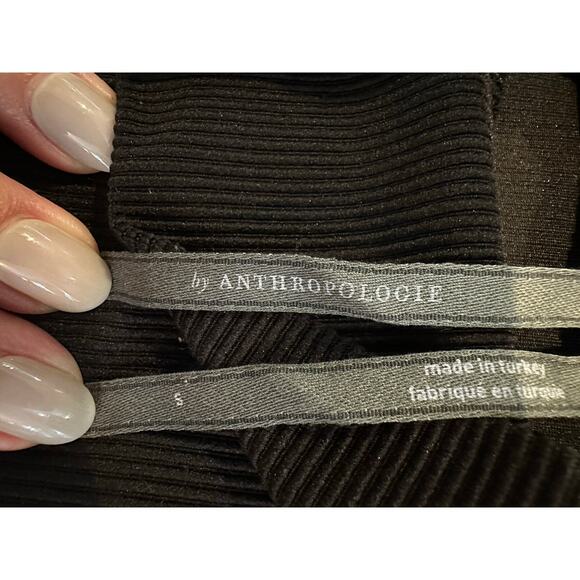 Anthropologie Cropped Mock Neck Ribbed Top Black Size S Sleek Minimalist Style - Picture 2 of 6